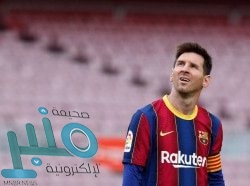 عاد إليها بعد أكثر من 40 عامًا.. تكريم معلم في دوقة