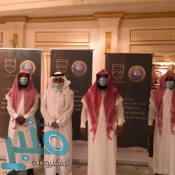 خادم الحرمين وولي العهد يعزيان أمير الكويت في وفاة الشيخ منصور الأحمد الجابر المبارك الصباح