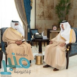 نائب أمير مكة يتسلّم التقرير السنوي لأعمال معهد الإدارة