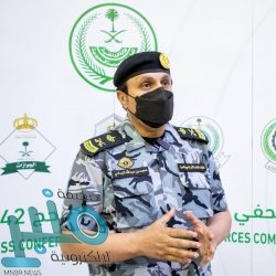 قوات الأمن البيئي تضبط مخالفين لنظام البيئة بحوزتهم حطب محلي في الرياض