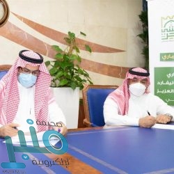 بالصور ..أمير مكة يكرّم عددًا من طلاب وطالبات جامعة أم القرى حصلوا على جوائز عالمية