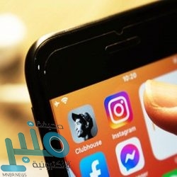إيقاف مباراة نيس ومارسيليا بعد اقتحام الجماهير أرض الملعب