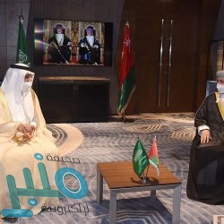 الفالح يلتقي بوزير التجارة في سلطنة عمان