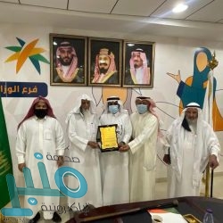 القبض على (3) مخالفين سلبوا أموال ومقتنيات عدد من العمالة