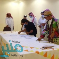 اللجنة الأمنية بإمارة الرياض تغلق محل تفصيل ملابس عسكرية وتضبط 3 من العمالة المخالفة وصورًا لخطابات سرية رسمية