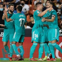 على مدار 3 سنوات.. موظفة تختلس 288 ألف يورو من كريستيانو رونالدو