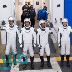 تقرير: تحول زوكربيرغ إلى “ميتا” محاولة للهروب من حاضر فيسبوك الفوضوي والمضطرب