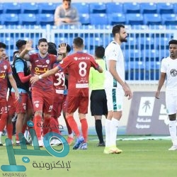 أمير الباحة يستقبل الطلاب والطالبات المشاركين في معرض الإبداع