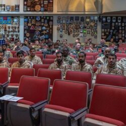 ولي العهد يصطحب السيسي في جولة بمعرض الدفاع العالمي