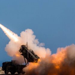 شاهد.. لقطات جديدة تظهر لحظة تدمير طائرات مسيرة أطلقت تجاه المملكة