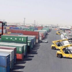 مركز الملك سلمان للإغاثة يدشن المشروع الطبي التطوعي لجراحة القلب للبالغين في المكلا