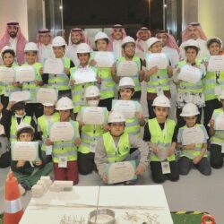 وزير التعليم يلتقي السفير البحريني لمناقشة تبادل الخبرات التعليمية