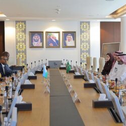 وزير الصحة يلتقي برئيس الاتحاد الدولي لجمعيات الصليب الأحمر والهلال الأحمر