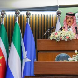 الأمير خالد الفيصل يزور محافظات جدة والجموم وبحرة