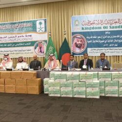 شؤون الحرمين تستقبل ضيوف بيت الله الحرام بالهدايا