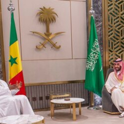 شؤون الحرمين تجند أكثر من (70) فرقة عمل على مدار الساعة لتعقيم المسجد الحرام