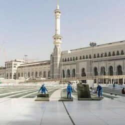 برّ جدة توزع 1500 وجبة إفطار صائم داخل ساحات المسجد الحرام