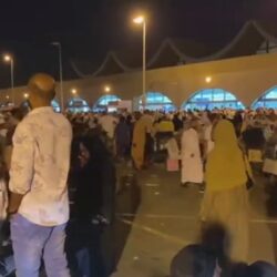 النفط يصعد 1% بعد مؤشرات على تراجع المخزونات