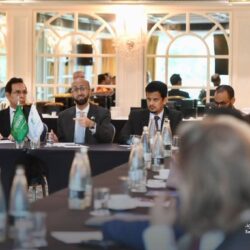 سمو وزير الخارجية يزور جناح “مجلس شباب مسك” و “المقهى السعودي” في منتدى دافوس 2022