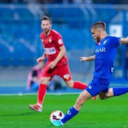 الدولار يقترب من أعلى مستوياته في 20 عامًا .. والذهب يتكبد ثالث خسارة أسبوعية