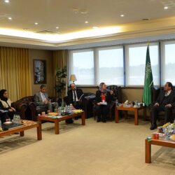 “التجارة” تُشهِّر بصاحب منشأة خالف شروط وضوابط التخفيضات