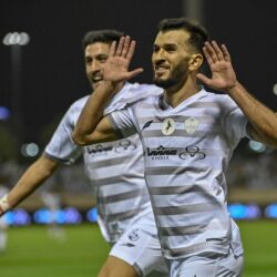 الهلال يتقاسم صدارة دوري المحترفين مع “الاتحاد” بثنائية في شباك أبها