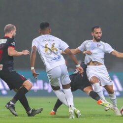 الهلال يتغلب على الاتحاد بالثلاثة ويشعل المنافسة على لقب الدوري