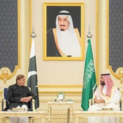 توزيع أكثر من 50 ألف نسخه من القرآن الكريم على قاصدي المسجد الحرام خلال شهر رمضان المبارك