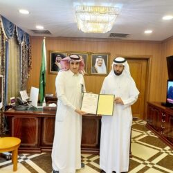 مركز الملك سلمان للإغاثة يوزع أكثر من 74 طنًا من السلال الغذائية في الحديدة