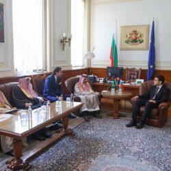 بتداولات 7 مليارات ريال .. مؤشر سوق الأسهم السعودية يغلق منخفضًا