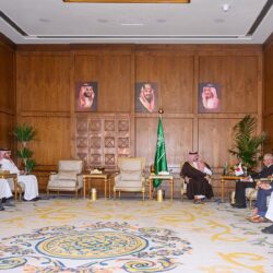 أمير الباحة يرأس اجتماع متابعة مشروع تطوير مطار الملك سعود