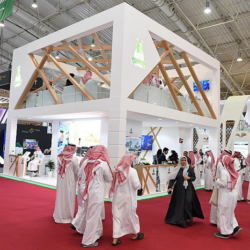 وفد سعودي برئاسة نائب وزير التجارة يصل هولندا لتعزيز الشراكة التجارية والاقتصادية