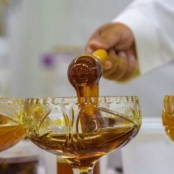 تركي السلطان يتوّج  أبطال الهلال بكأس الدوري الممتاز لدرجة الشباب تحت 19 سنة