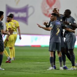 “الهلال” يفوز على الفتح بثلاثية ويقترب من حسم اللقب