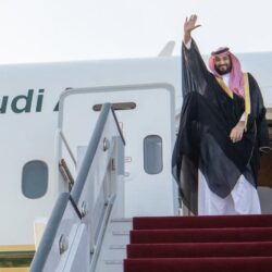 ولي العهد يبعث برقيتي شكر لملك الأردن وولي عهده بعد مغادرته عمّان