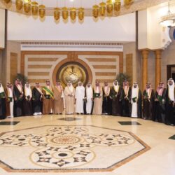 ولي العهد يبعث برقيتي شكر لملك الأردن وولي عهده بعد مغادرته عمّان