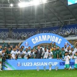 شؤون الحرمين ترفع ثوب الكعبة المشرفة استعداداً لموسم حج 1443هـ