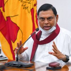 سمو الأمير عبدالعزيز بن سعود يرفع التهنئة لسمو ولي العهد بنجاح موسم الحج