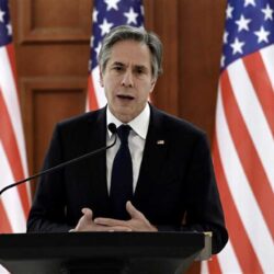 ولي العهد يستقبل الرئيس الأمريكي في قصر السلام في جدة