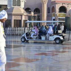 “الأرصاد” ترصد بدء تأثير الحالة المدارية على سواحل عُمان وتوضح تأثيرها على أجواء المملكة