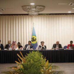 هيئة الزكاة والضريبة تعتزم توحيد المعاملة بين مكلفي ضريبة الدخل والزكاة