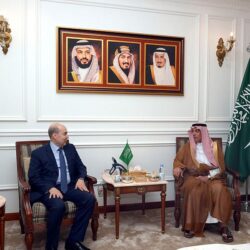 الأسهم الأمريكية تغلق على تباين وسط ترقب لبيانات الوظائف