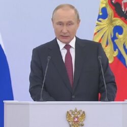 انطلاق معرض “العطور عبر العصور” السادس