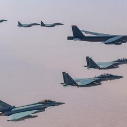 وزير الصناعة يُناقش مع كبرى الشركات دور القطاع الخاص في تنمية المحتوى المحلي