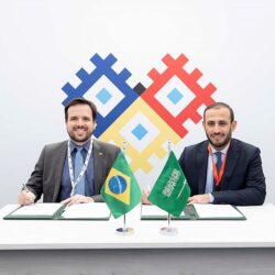 وزير الحج والعمرة يبدأ زيارته إلى أوزباكستان