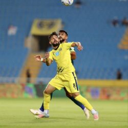 البكيري ينشر لقطة من مباراة “النصر والتعاون”.. ويعلق : حصل فقط على بطاقة صفراء!