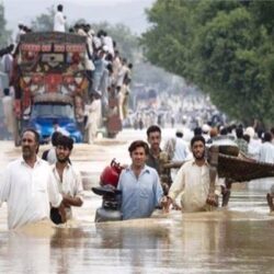 سفيرة المملكة لدى الولايات المتحدة تطمئن على سير أعمال الإجلاء للمواطنين النازحين جراء إعصار إيان