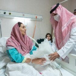 ضبط مقيمًا ومخالفًا لنظام أمن الحدود لقطعهما الأشجار وتخزينها وتفحيمها بمنطقة مكة المكرمة