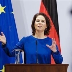 وزير الشؤون البلدية والقروية والإسكان يدشّن المتجر البلدي لتوفير الخدمات البلدية لسكان المدن