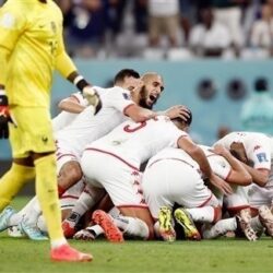 أستراليا تفوز على الدنمارك وتقصي تونس من كأس العالم